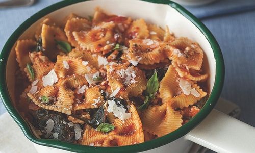 7 Perfectly Simple Pasta Recipes Your Family Will Love one pan 'lasagne'